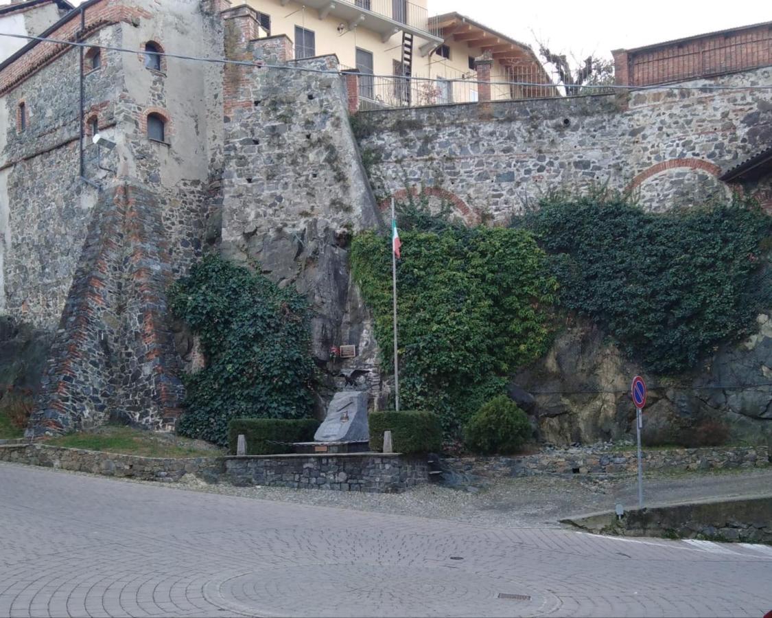 B&B Sotto Le Mura Pavone Canavese Zewnętrze zdjęcie